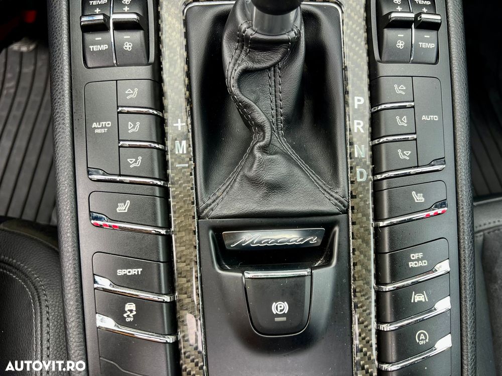 Porsche Macan PDK - 36