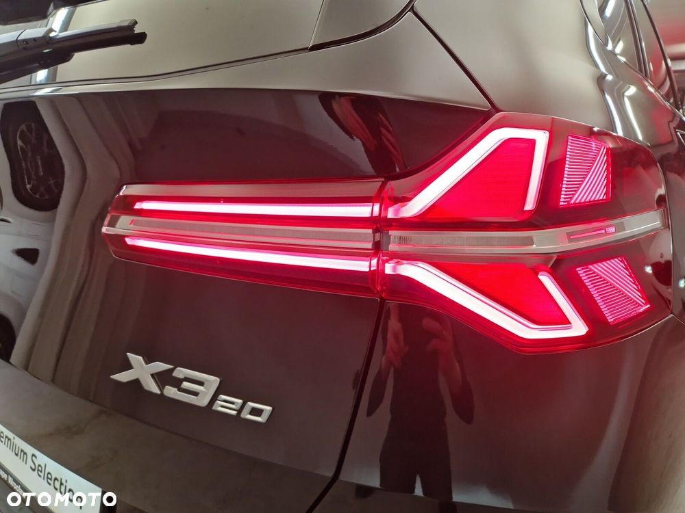 BMW X3 xDrive20 mHEV - 23