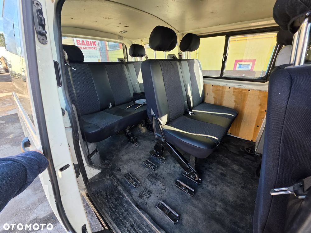 Volkswagen Transporter - 7