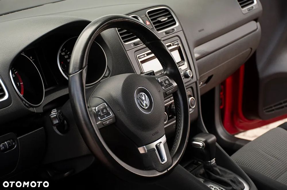 Volkswagen Golf 1.4 TSI DSG MATCH - 23