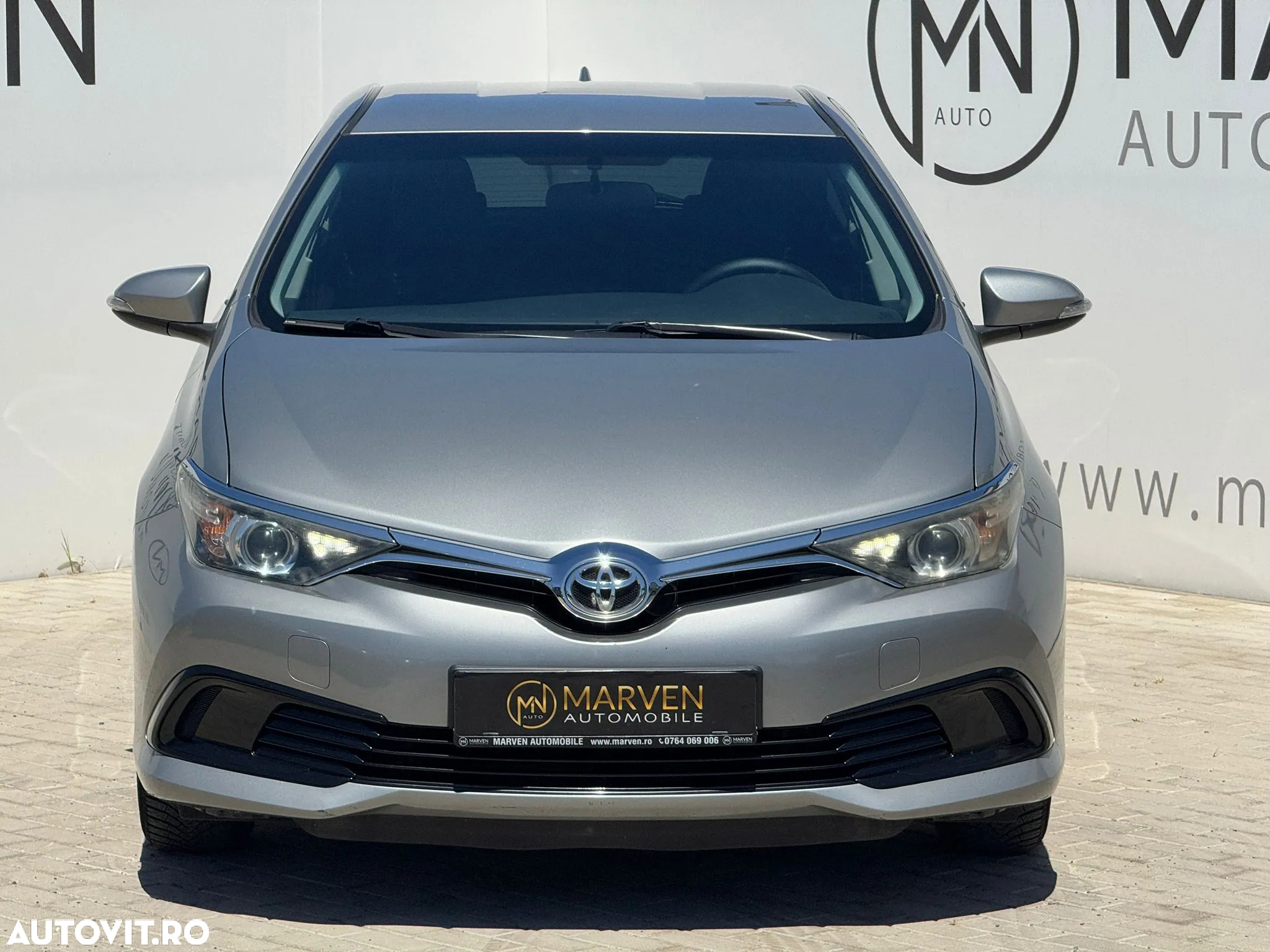 Toyota Auris 1.3 Dual VVT-i Terra - 2