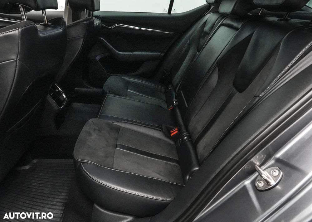 Skoda Octavia 2.0 TDI DSG 4X4 Style - 15