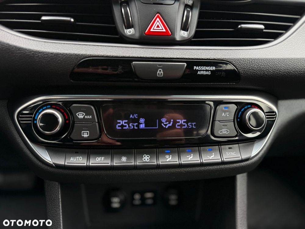 Hyundai i30 1.4 T-GDI DCT Premium - 25