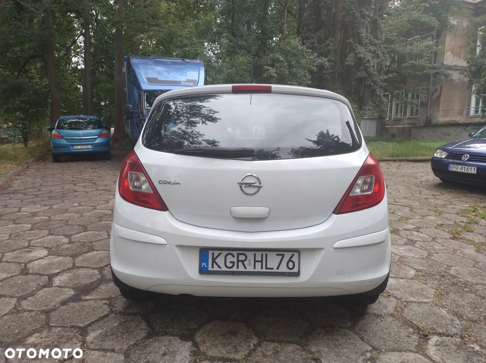 Opel Corsa - 4