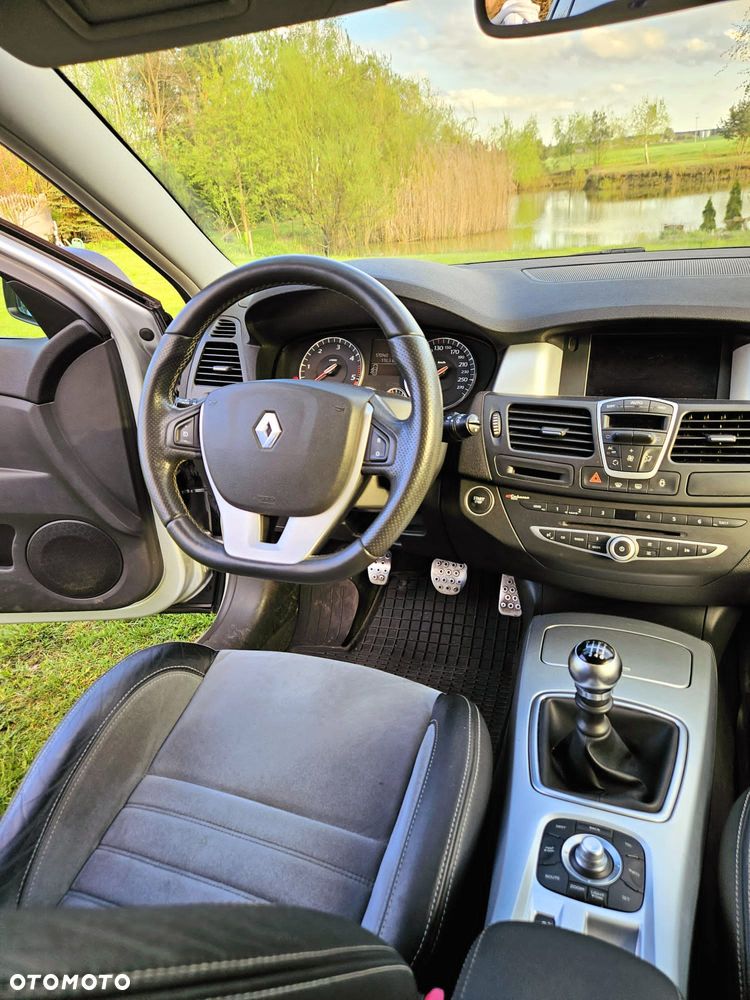 Renault Laguna 2.0 dCi GT - 8