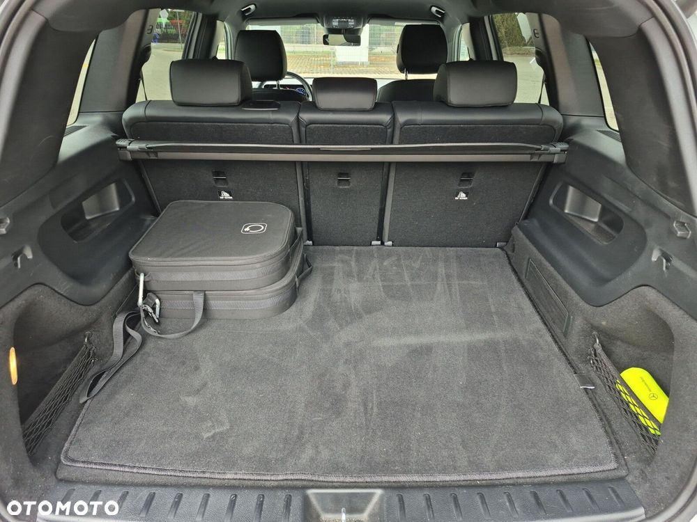 Mercedes-Benz EQB - 25