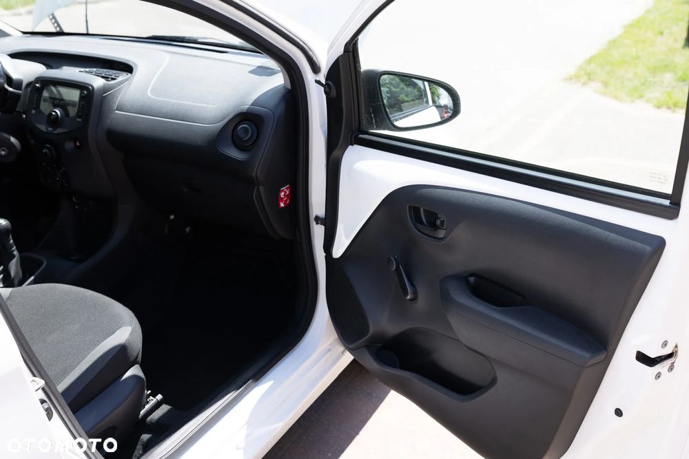 Toyota Aygo 1.0 VVT-i JBL Edition - 12