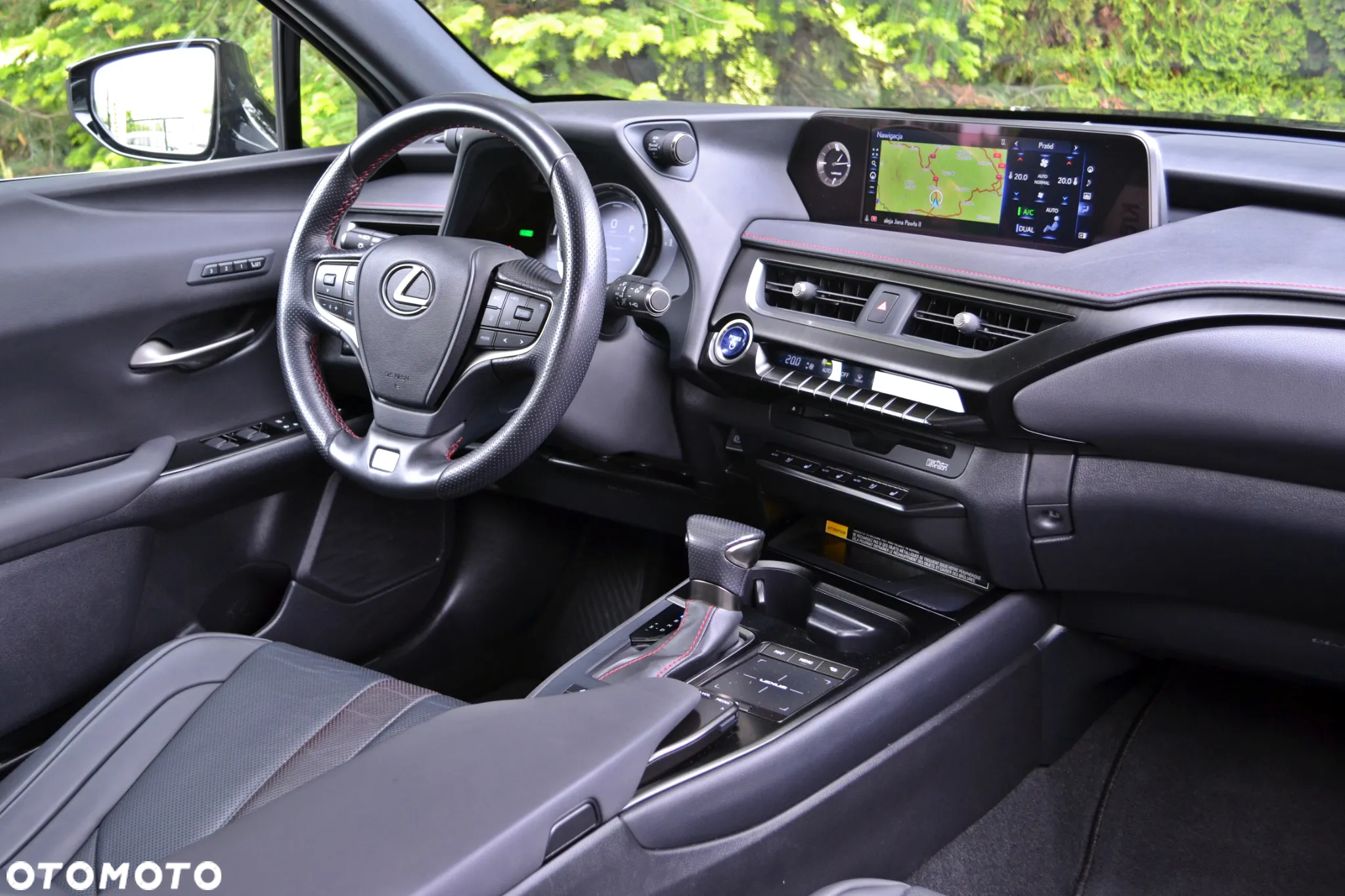 Lexus UX 250h F Sport 2WD - 12