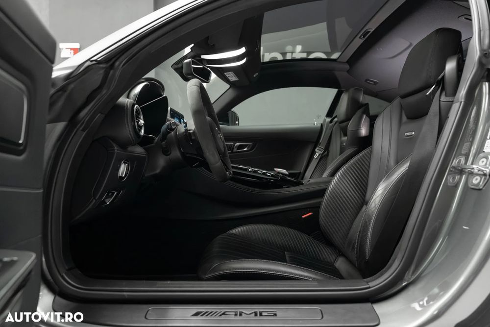 Mercedes-Benz AMG GT Standard - 14