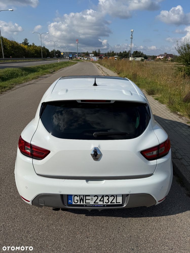 Renault Clio - 21