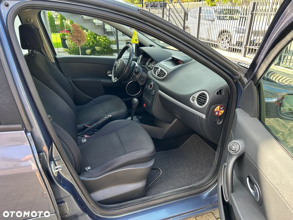 Renault Clio 1.6 Confort Privilege - 8