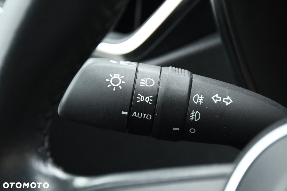 Toyota Corolla 1.8 Business Edition - 29