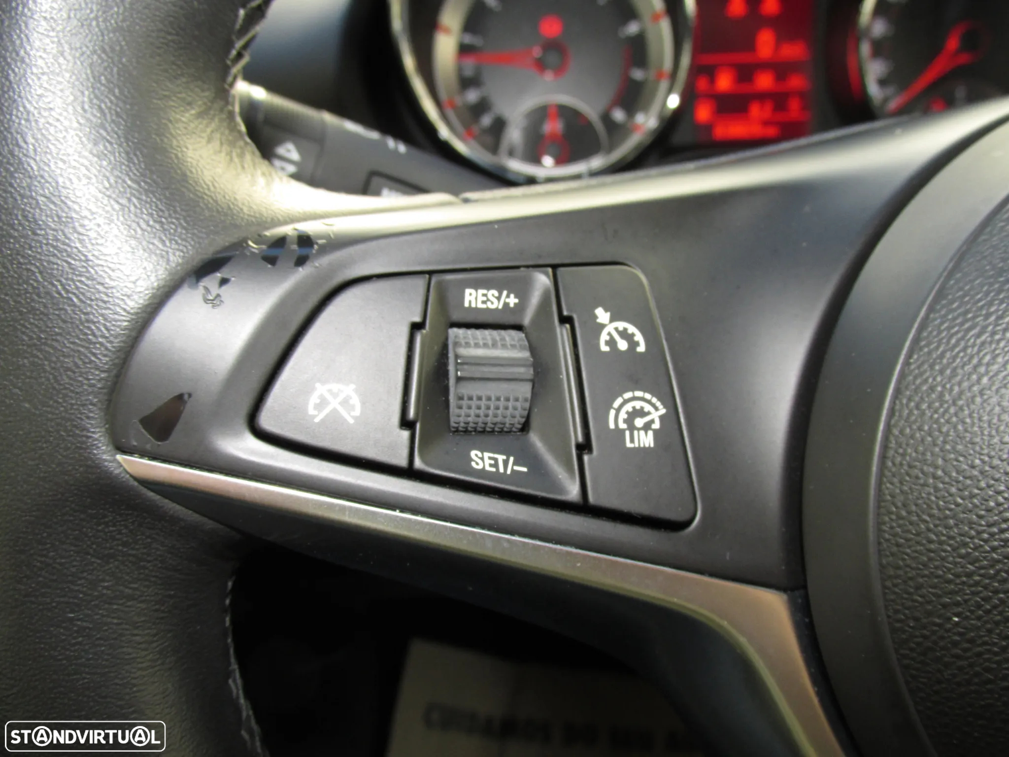 Opel Adam 1.0 T Rocks - 30