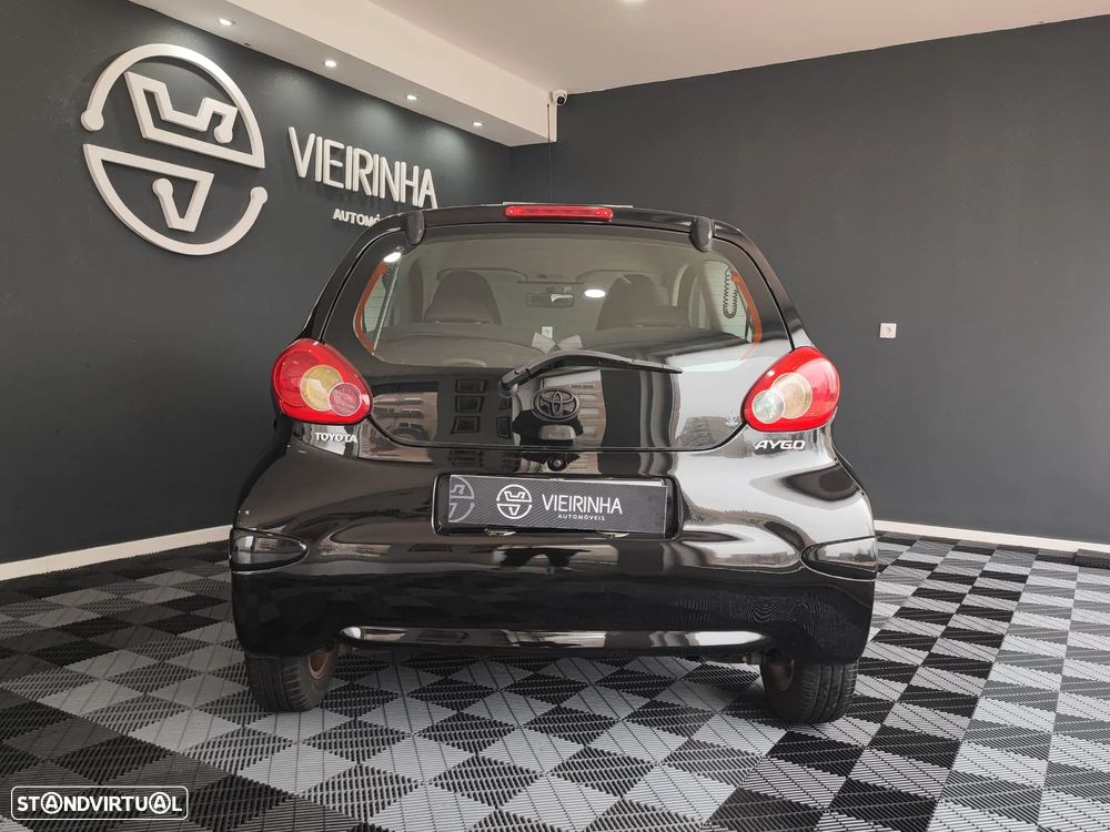 Toyota Aygo 1.0 + AC - 21