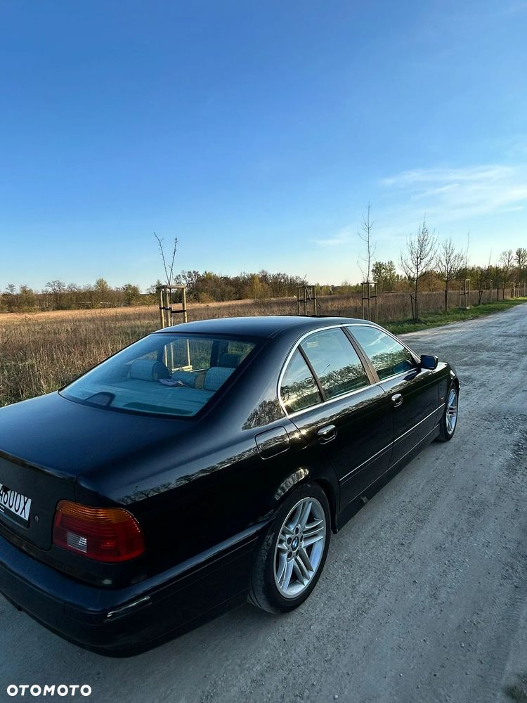 BMW Seria 5 525i - 5