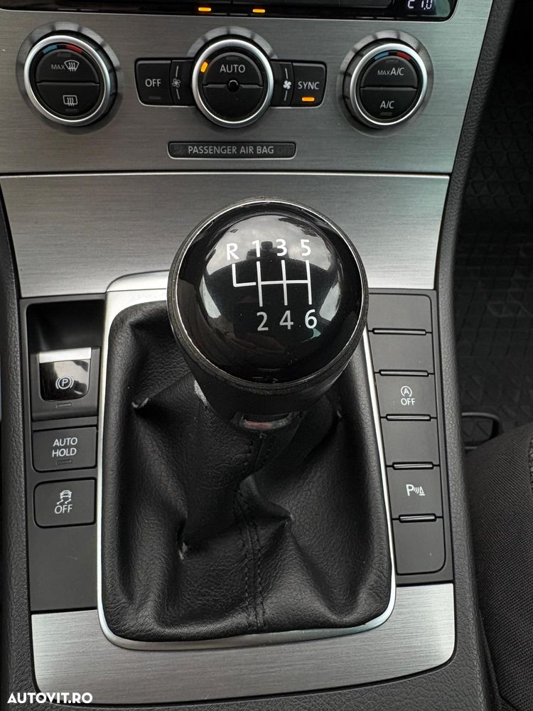 Volkswagen Passat 1.6 TDI BlueMotion - 8