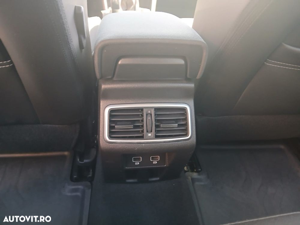 Renault Megane TCe GPF Zen - 10