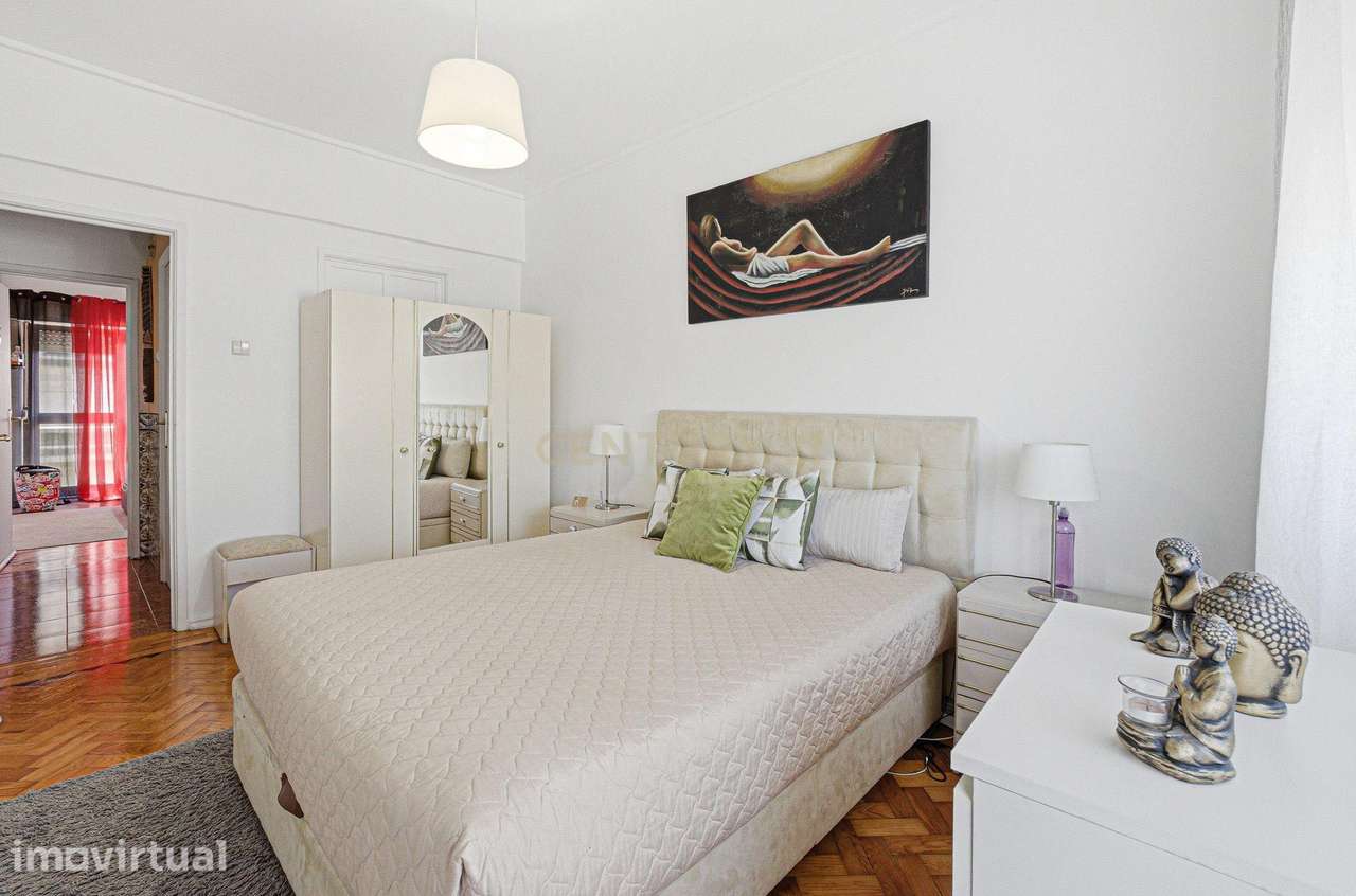 Apartamento T3 com Varandas | Póvoa de santo Adrião - Odivelas - Grande imagem: 2/2
