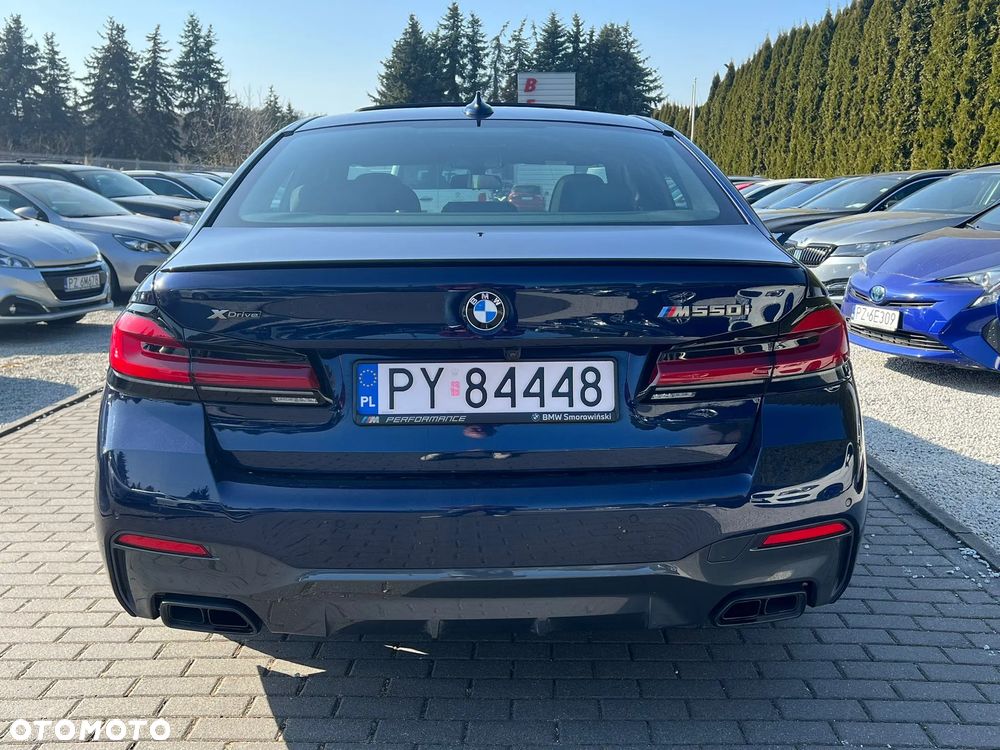 BMW Seria 5 M550i xDrive - 6