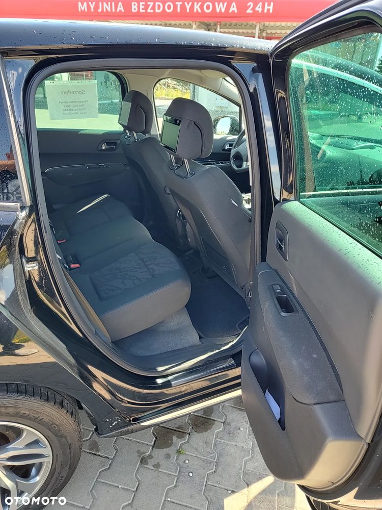 Peugeot 3008 Hybrid4 - 6