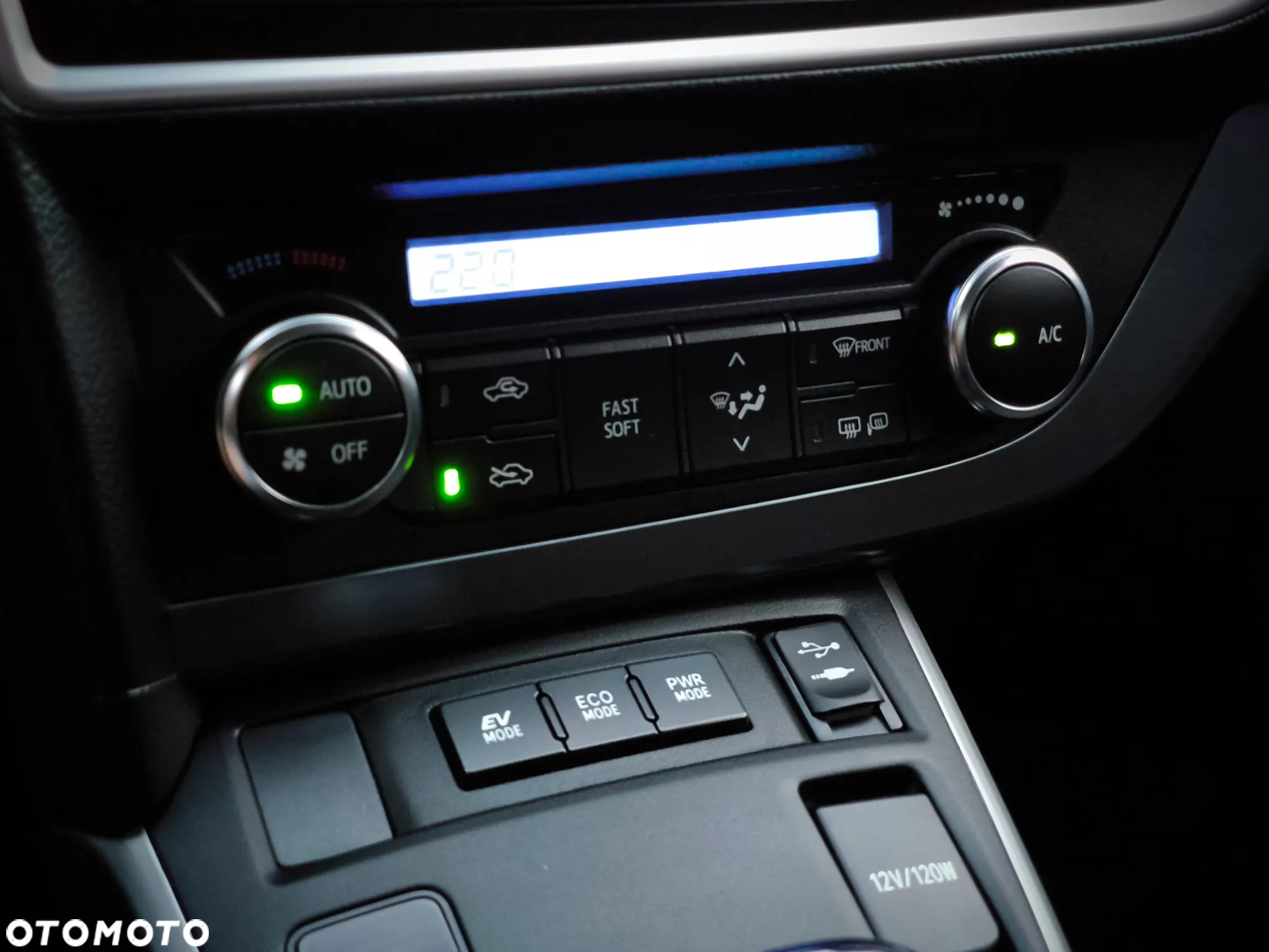 Toyota Auris 1.8 VVT-i Hybrid Automatik Style Selection - 22