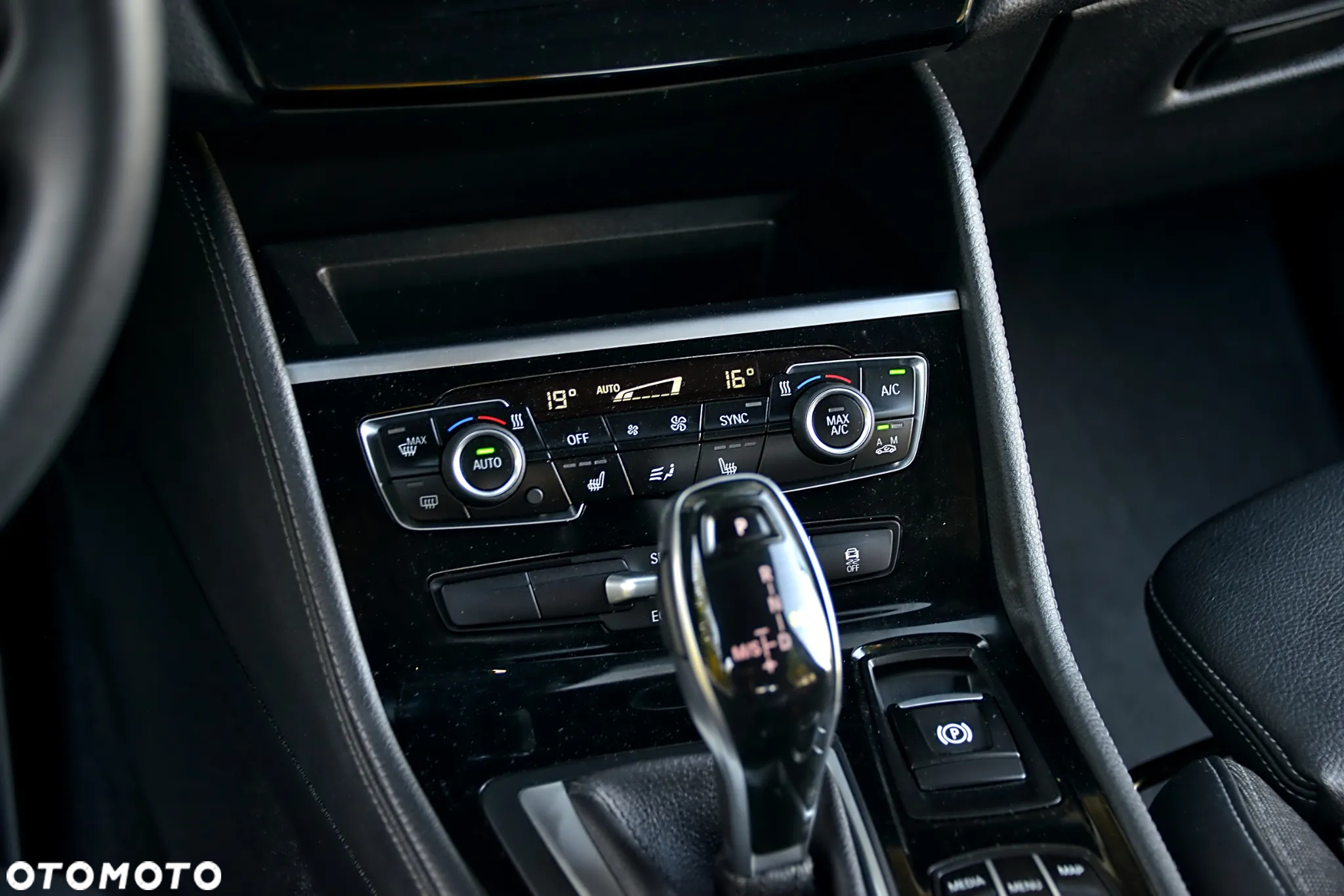 BMW Seria 2 218d Gran Tourer Sport-Aut Sport Line - 28
