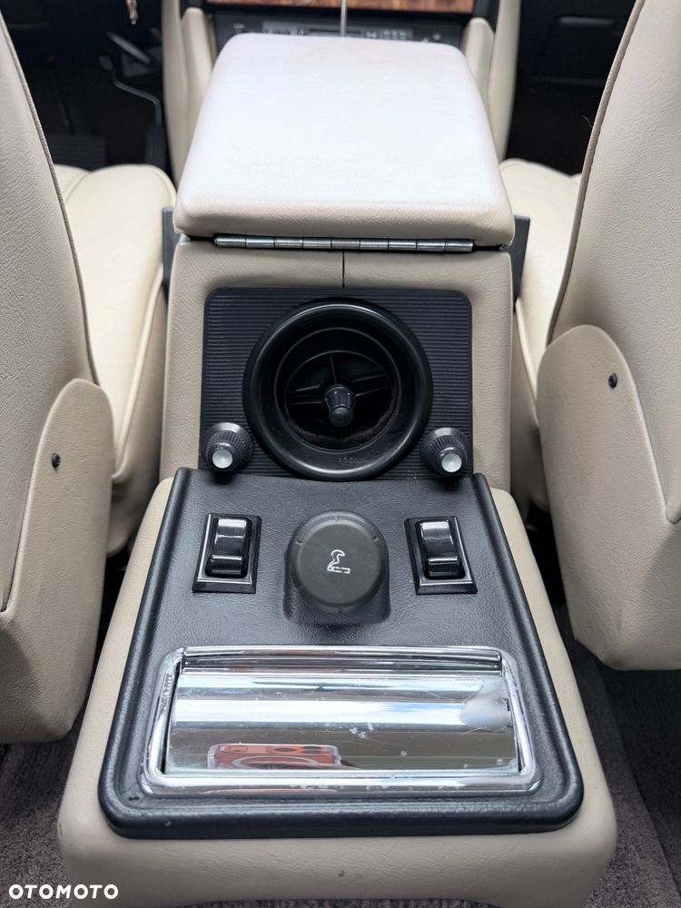 Jaguar XJ - 18
