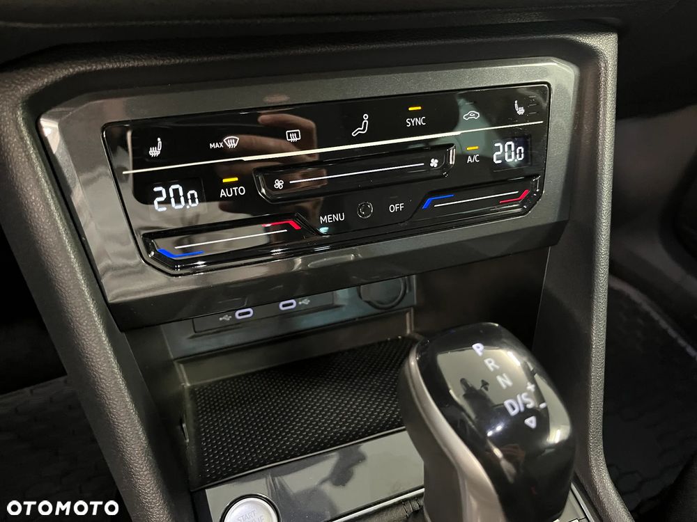 Volkswagen Tiguan 2.0 TSI 4Mot Elegance DSG - 20