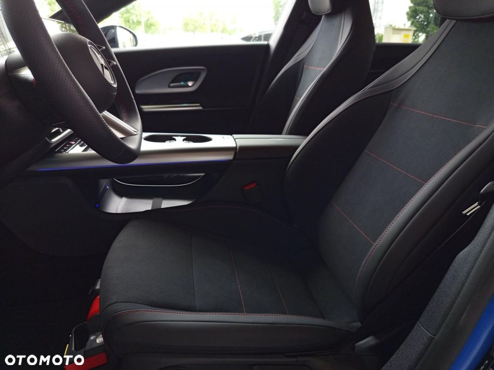 Mercedes-Benz CLA - 15