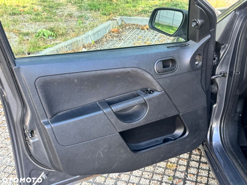 Ford Fiesta 1.25 Gold X - 27