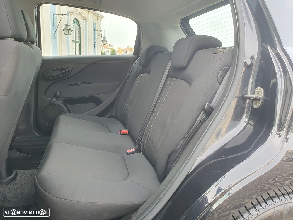 Fiat Punto 1.2 Lounge Start&Stop - 31