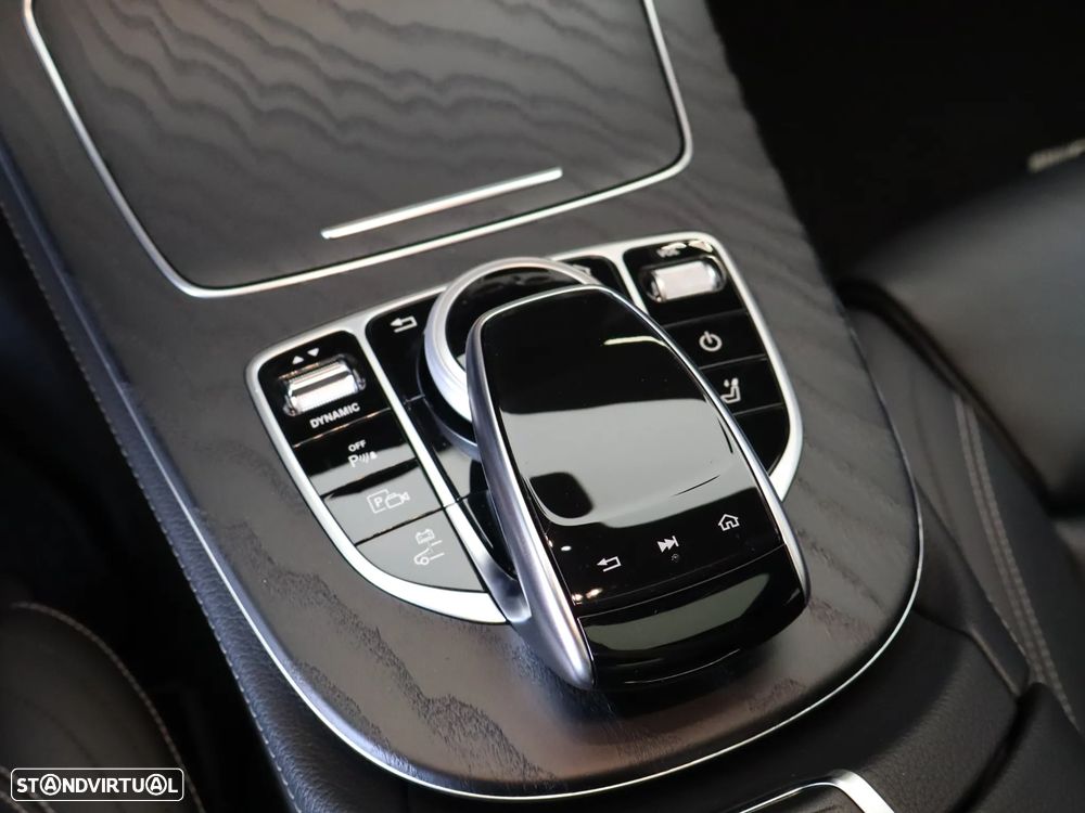 Mercedes-Benz E 300 de AMG Line - 31