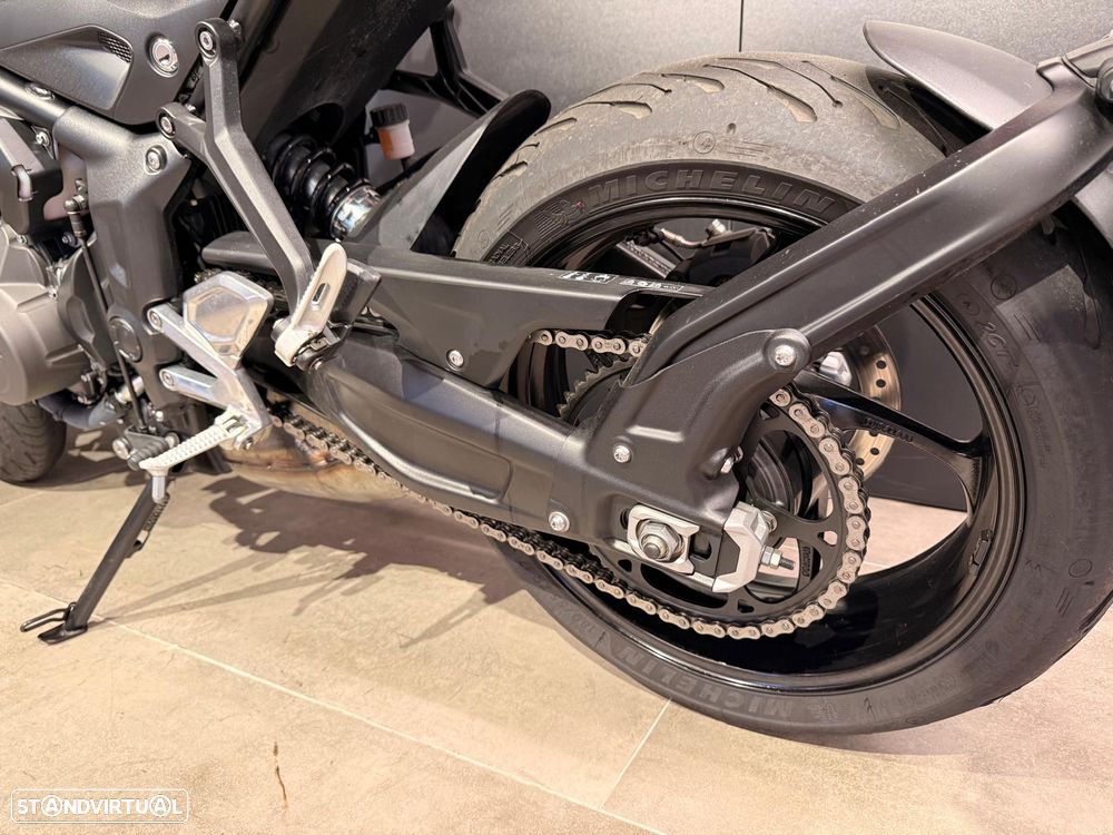 Triumph Trident - 8