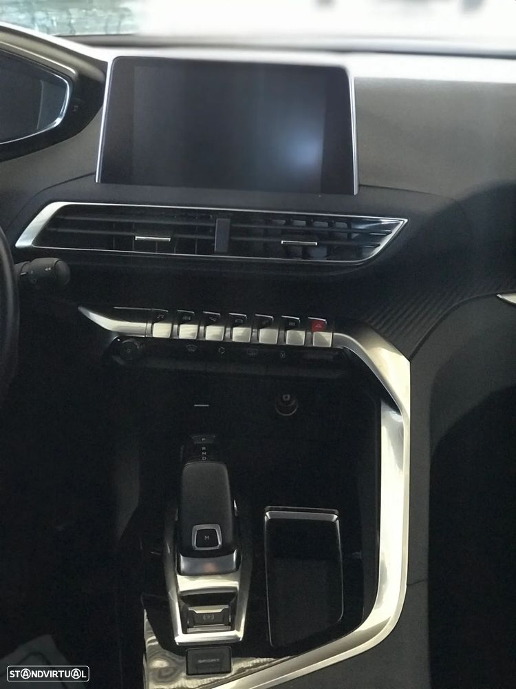 Peugeot 3008 PureTech 130 Stop & Start GPF EAT8 Active Business-Pack - 11