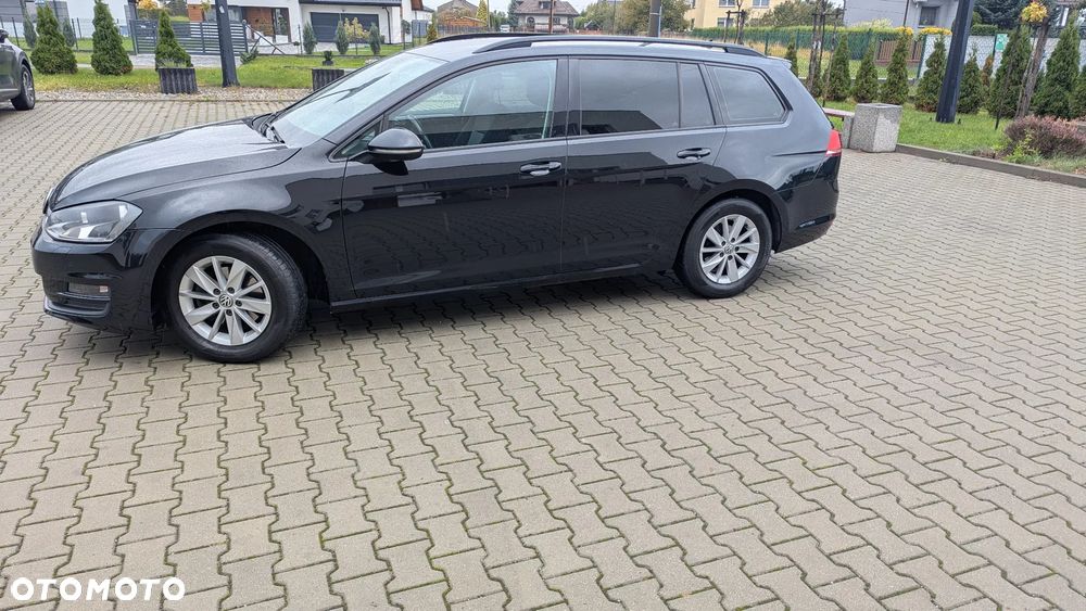 Volkswagen Golf VI 1.6 TDI Comfortline - 8