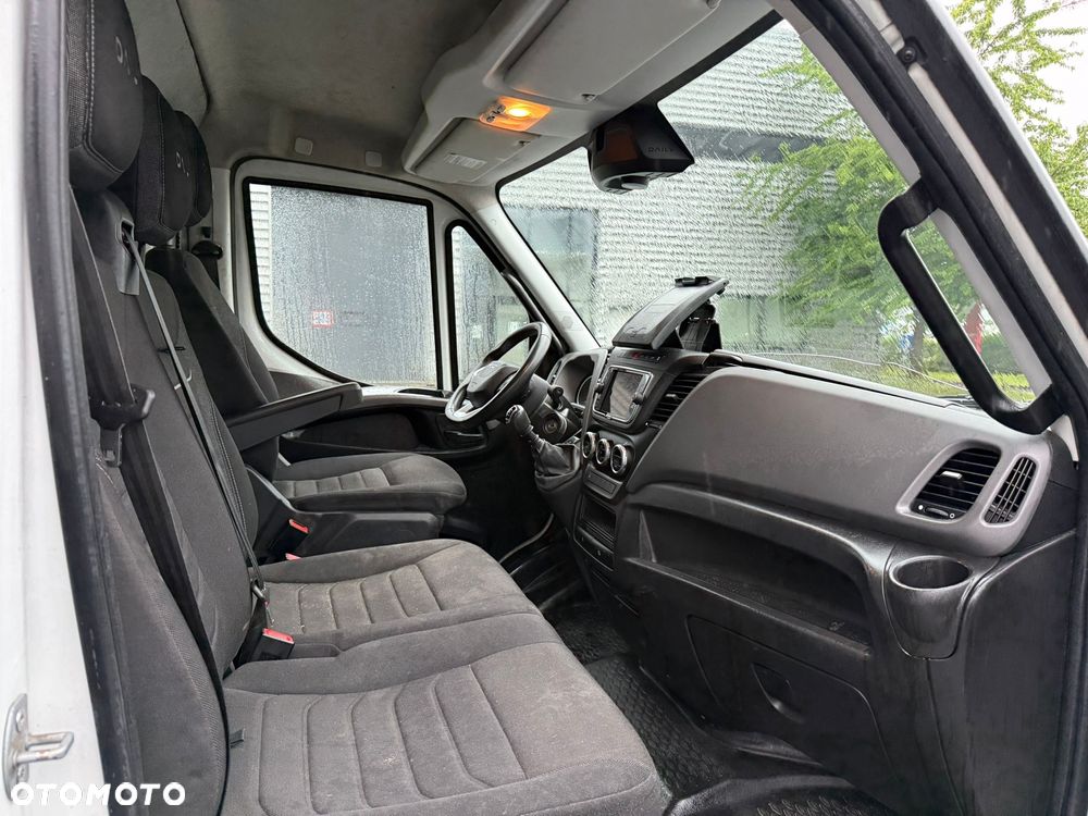 Iveco 35C16 - 23