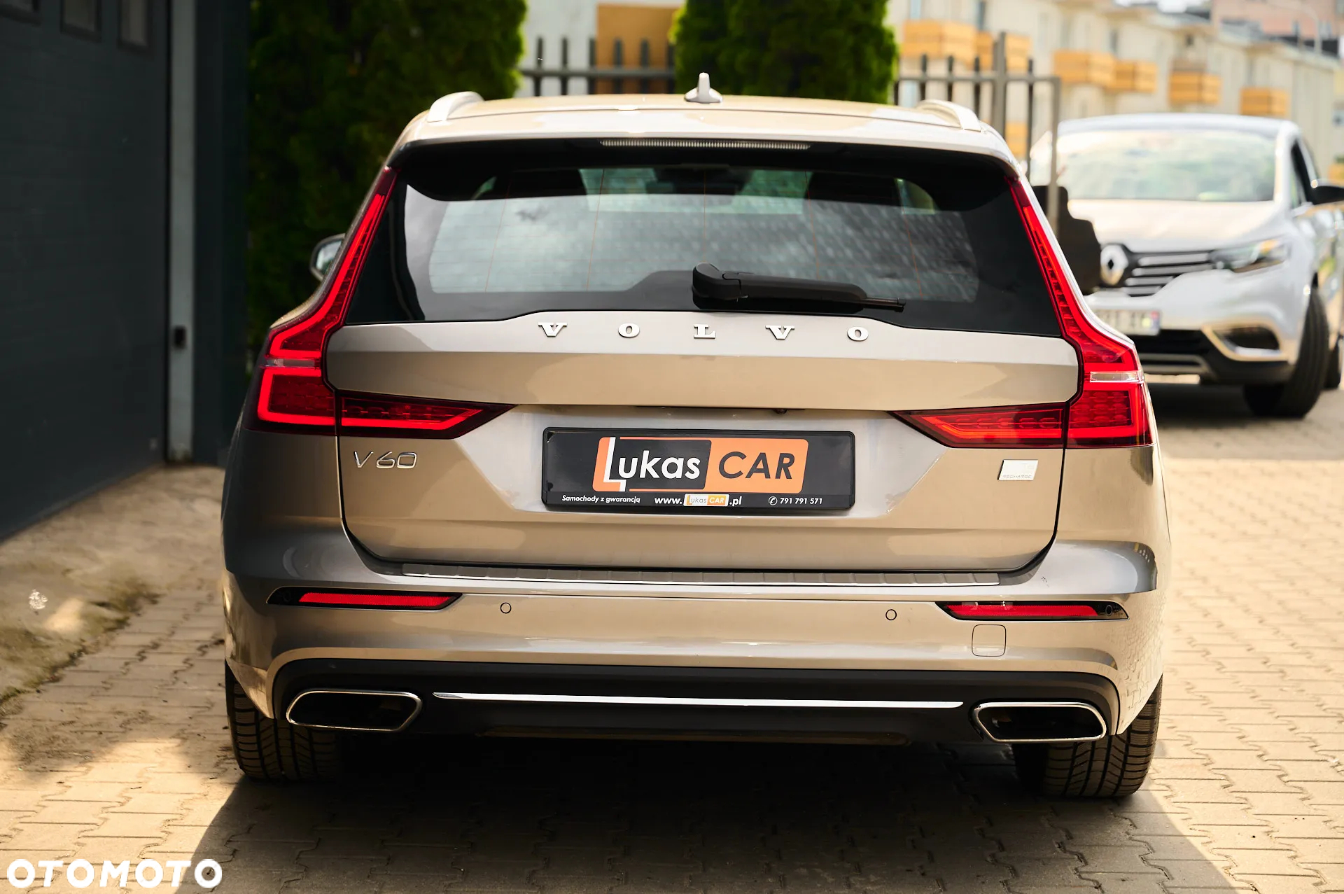 Volvo V60 T6 AWD Plug-In Hybrid Inscription Expression - 5