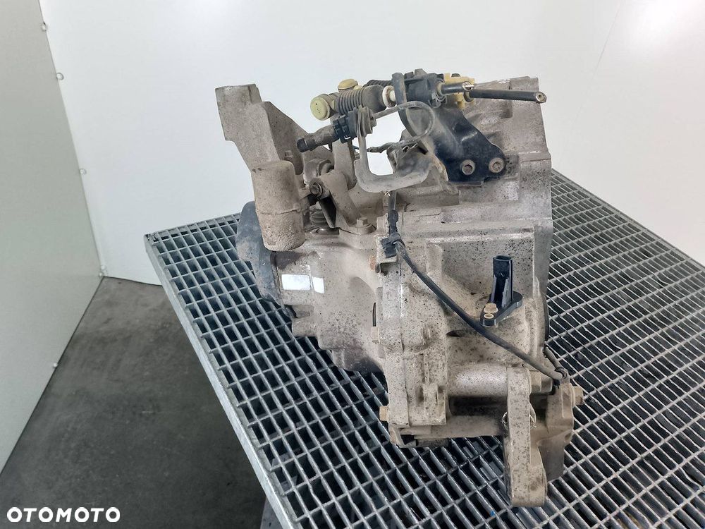 SKRZYNIA BIEGÓW MANUALNA MAZDA 5 ( 05-10 ) 2.0 16V - 6