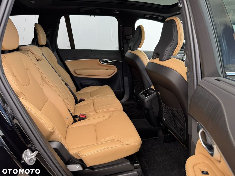 Volvo XC 90 - 12