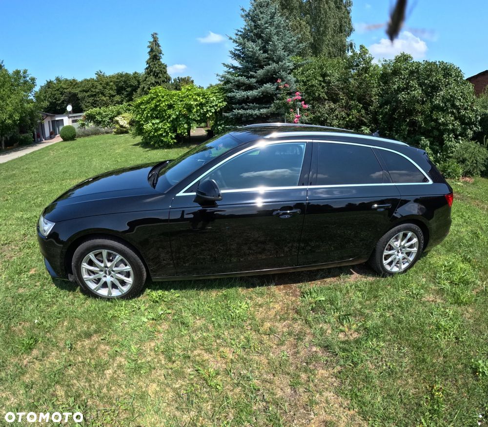 Audi A4 Avant 2.0 TDI ultra S tronic - 2