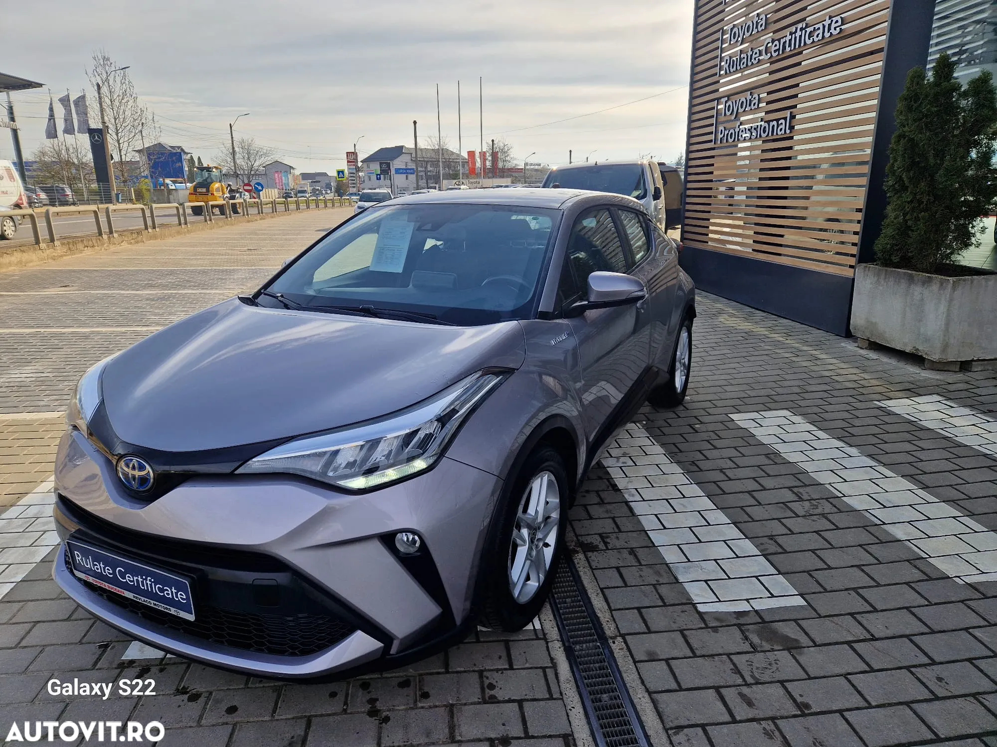 Toyota C-HR 1.8 HSD 4x2 CVT C-enter - 3