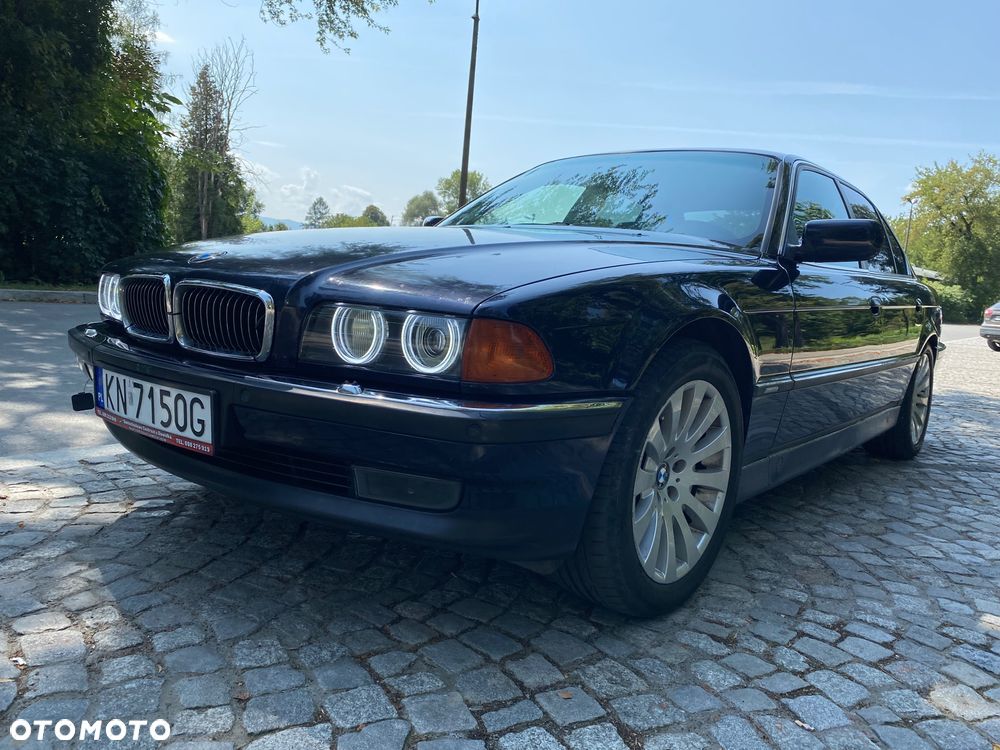 BMW Seria 7 728i L - 2