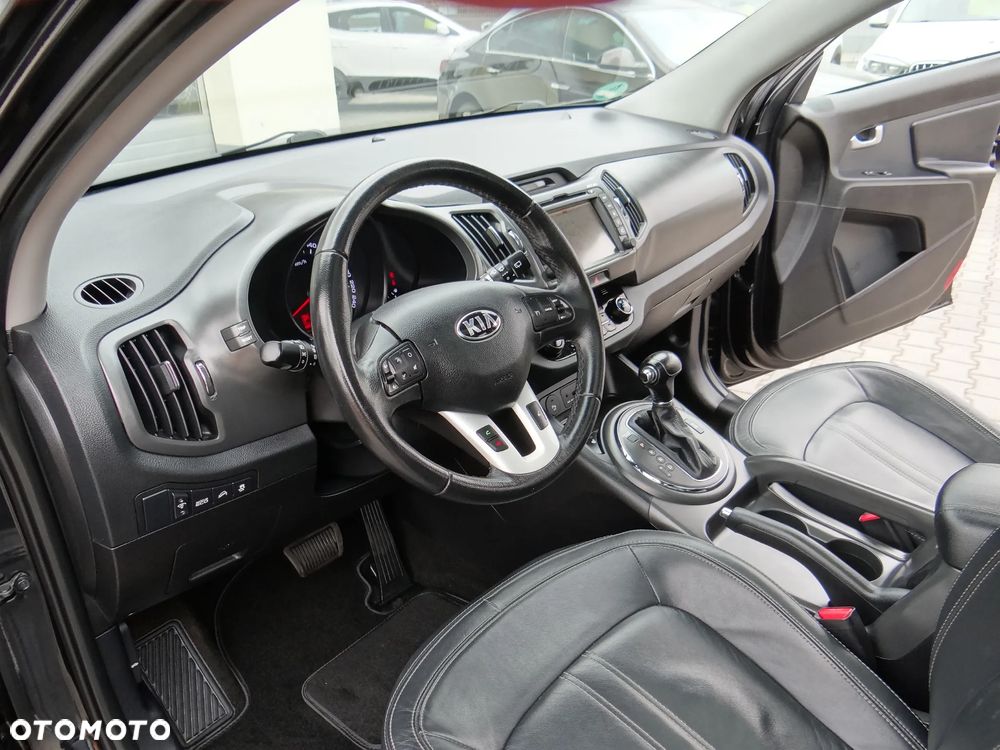 Kia Sportage 2.0 CRDI 4WD Automatik Dream-Team Edition - 24