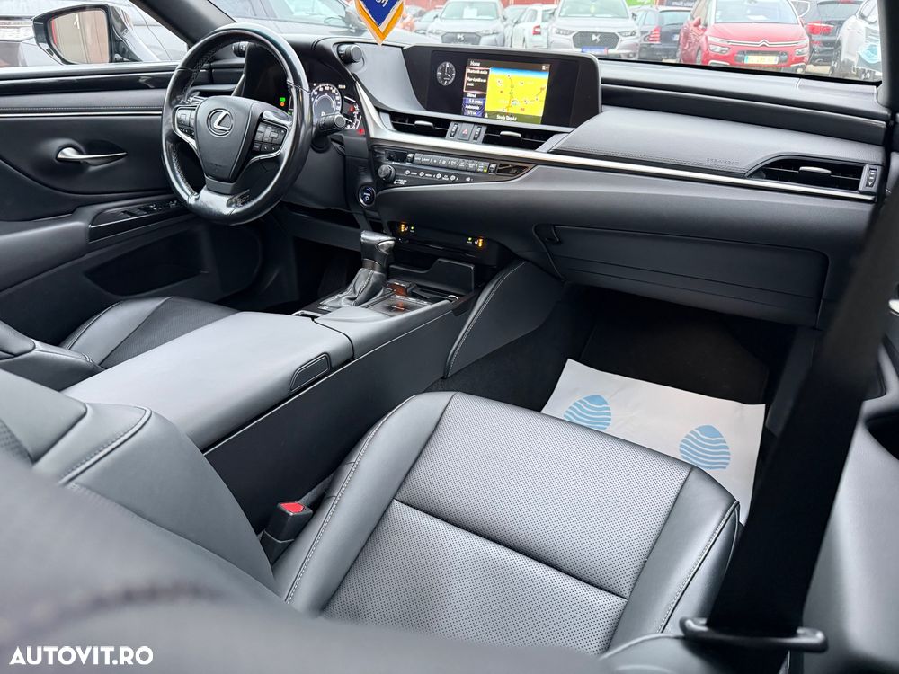 Lexus Seria ES 300h Executive Line - 28