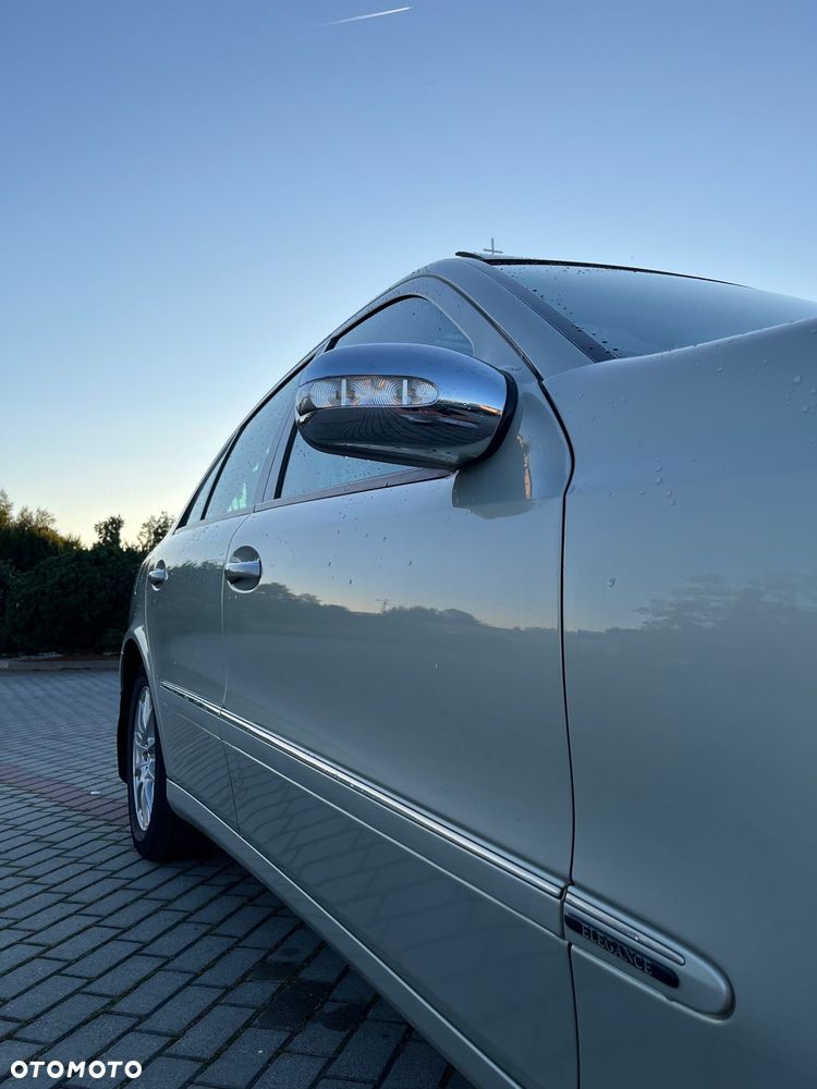 Mercedes-Benz Klasa E 350 4-Matic Elegance - 16