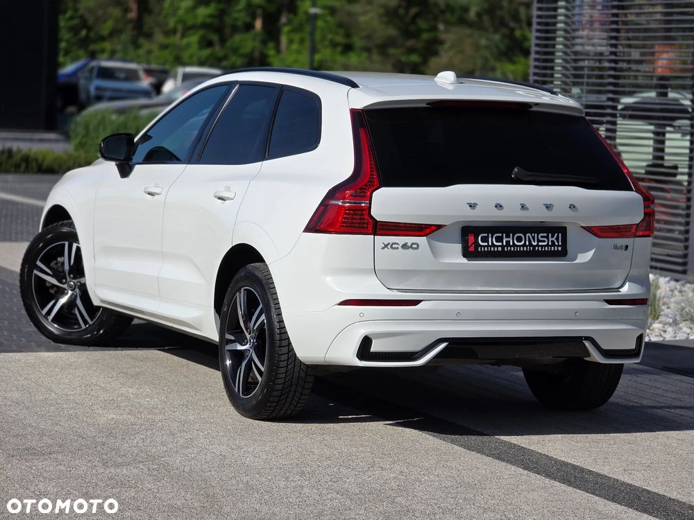 Volvo XC 60 B4 D AWD R-Design - 31