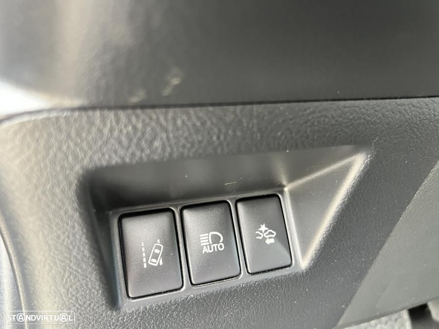 Toyota Yaris 1.5 HSD Exclusive - 19