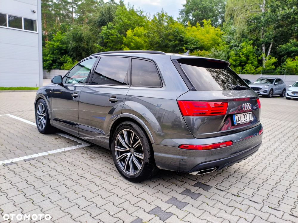 Audi Q7 - 2