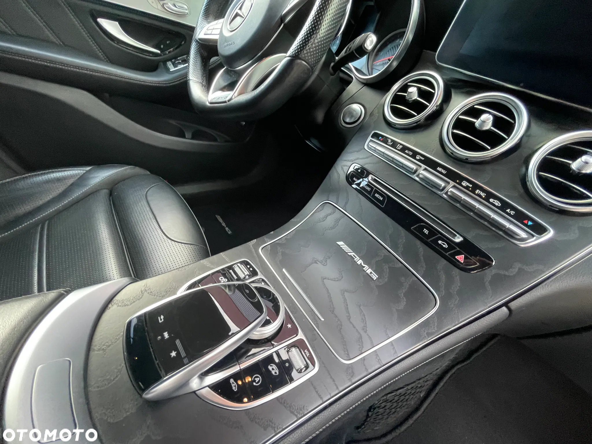 Mercedes-Benz GLC AMG Coupe 63 4Matic+ AMG Speedshift MCT Edition 1 - 28