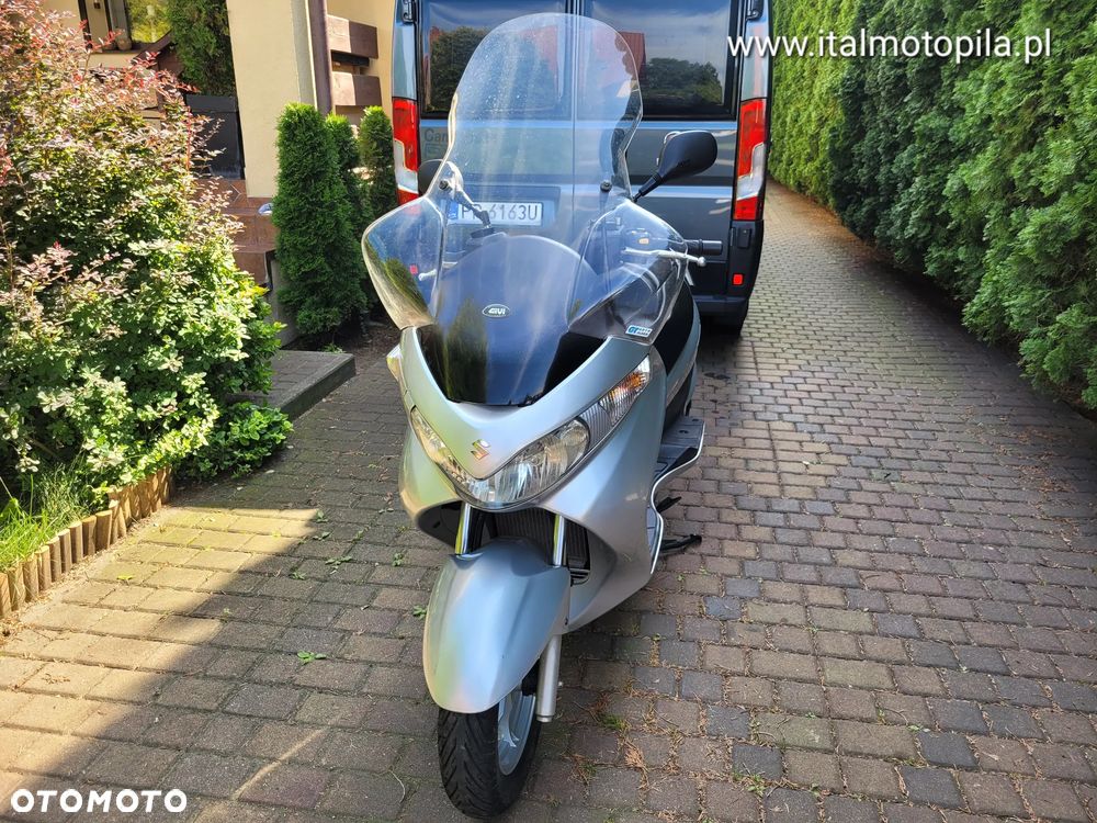 Suzuki Burgman - 15
